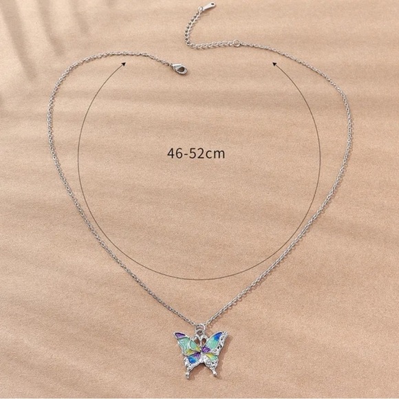 🔥 Clearance 🔥 Colorful Butterfly Pendent Necklace - Picture 4 of 10